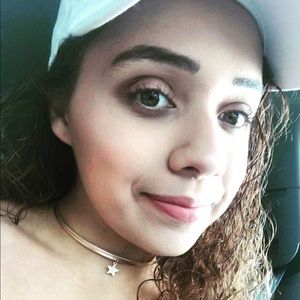 Meet your Posher, Sam